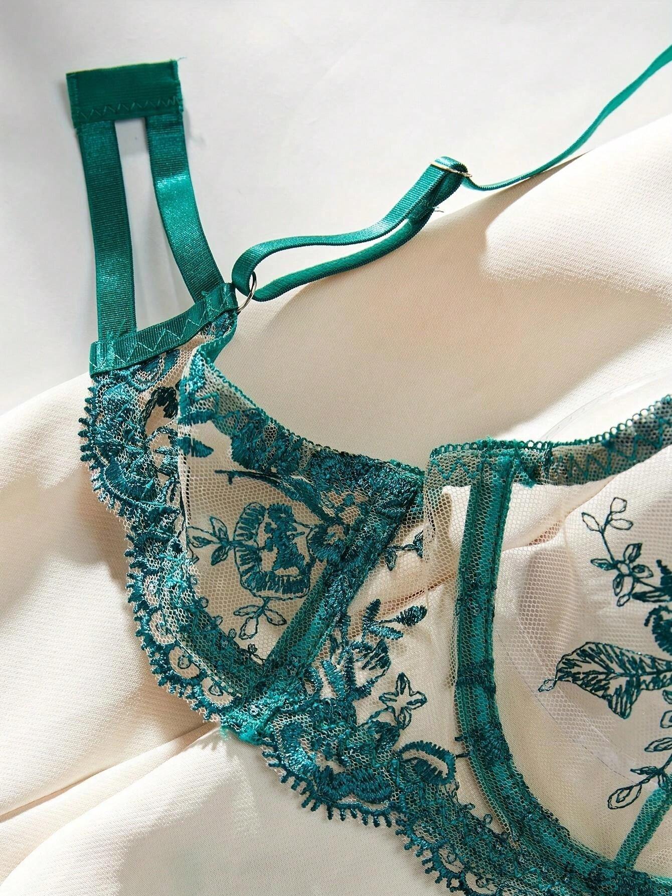 Комплект білизни "Emerald Charm"